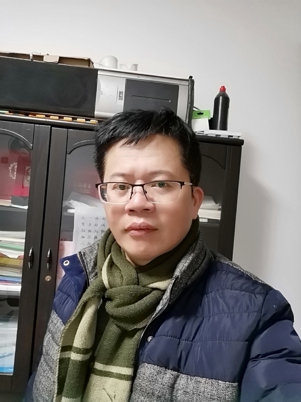 凭海临风的第一张照片--泉州闪婚服务中心