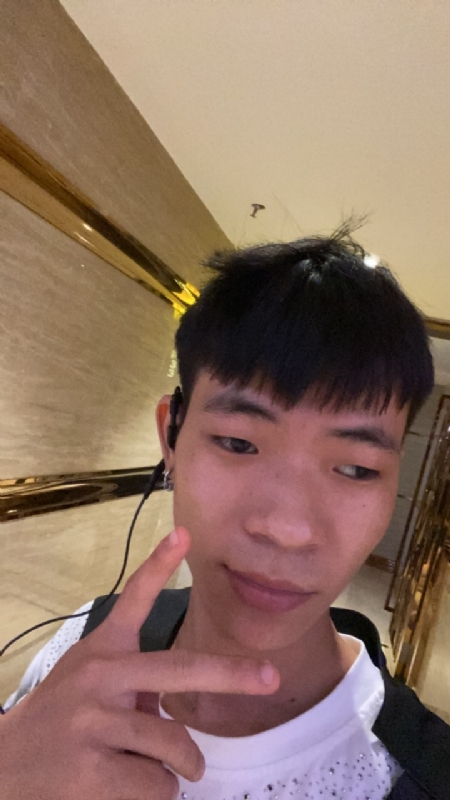 浩轩的第一张照片--泉州闪婚服务中心